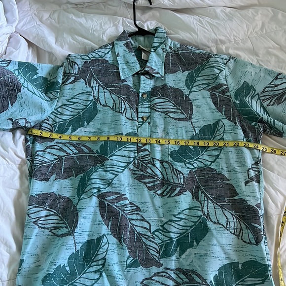 Men’s Aloha Shirt - Picture 4 of 5